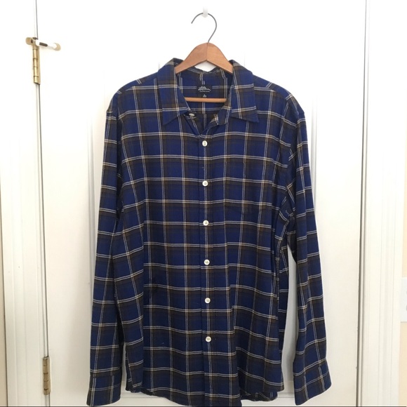 L.L. Bean Signature button down - Picture 2 of 2